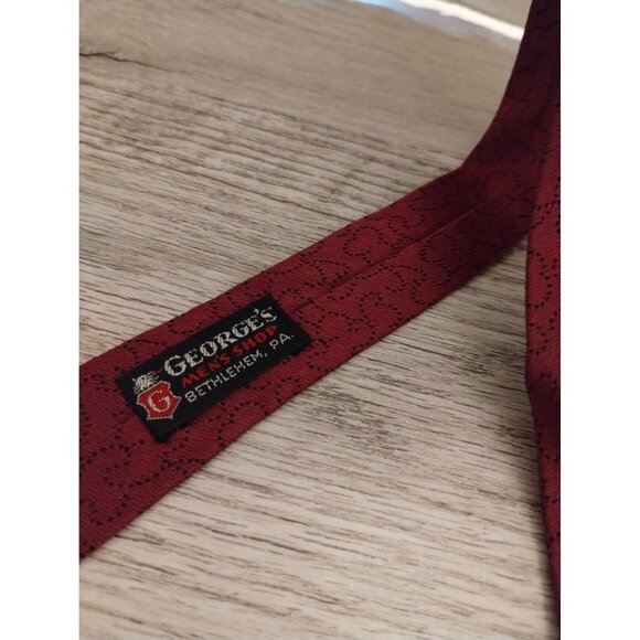 Georges Mens Shop Burgundy Patterned Tie 56" Classic Neckwear Bethlehem PA - Picture 3 of 3